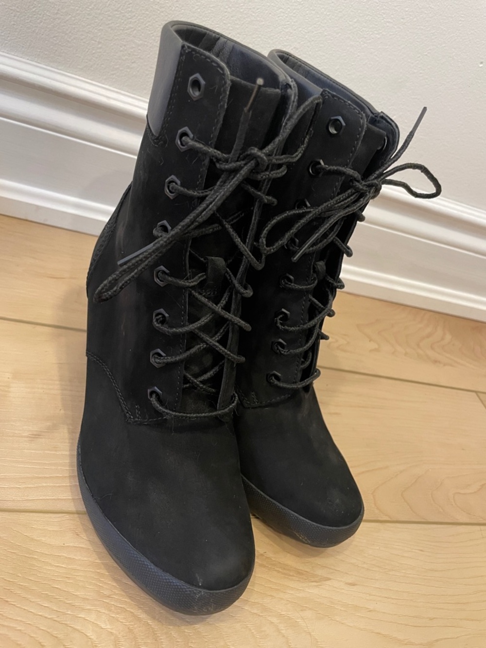 Timberland High Heel Boots - Picture 3 of 5